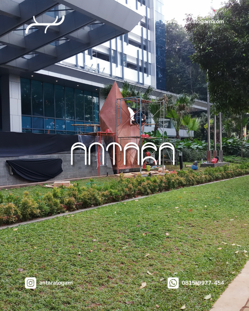 Tugu Waskita Rajawali