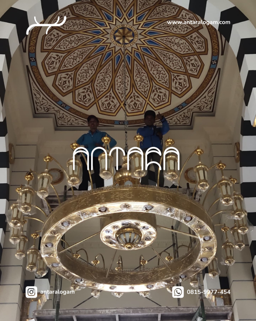 Interior Masjid Kuningan